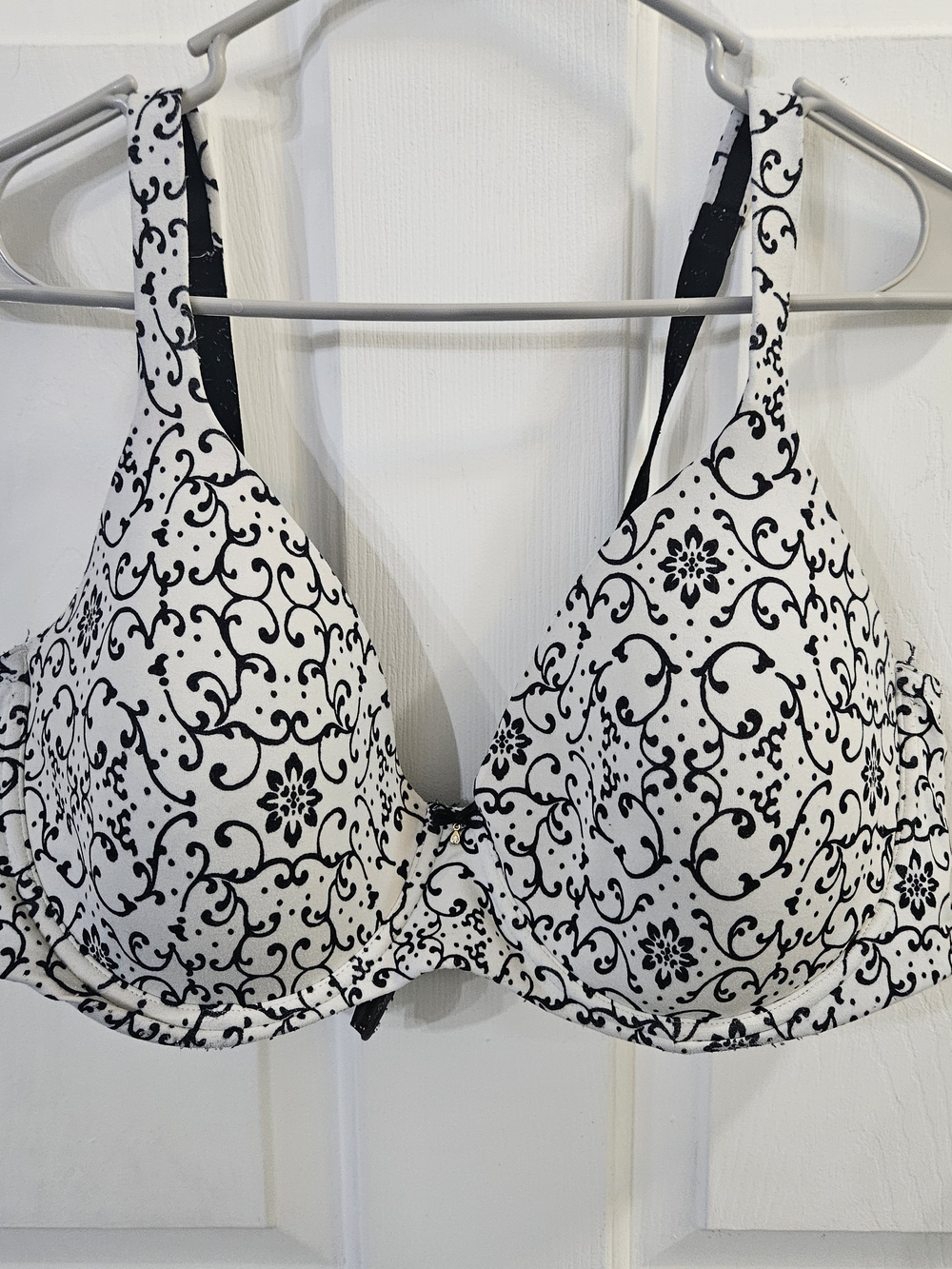 Soma underwire bra black and white paisley print 42D